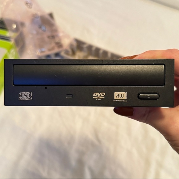Sony Compact Disc DVD + ReWritable, Ultra Speed - Picture 2 of 9